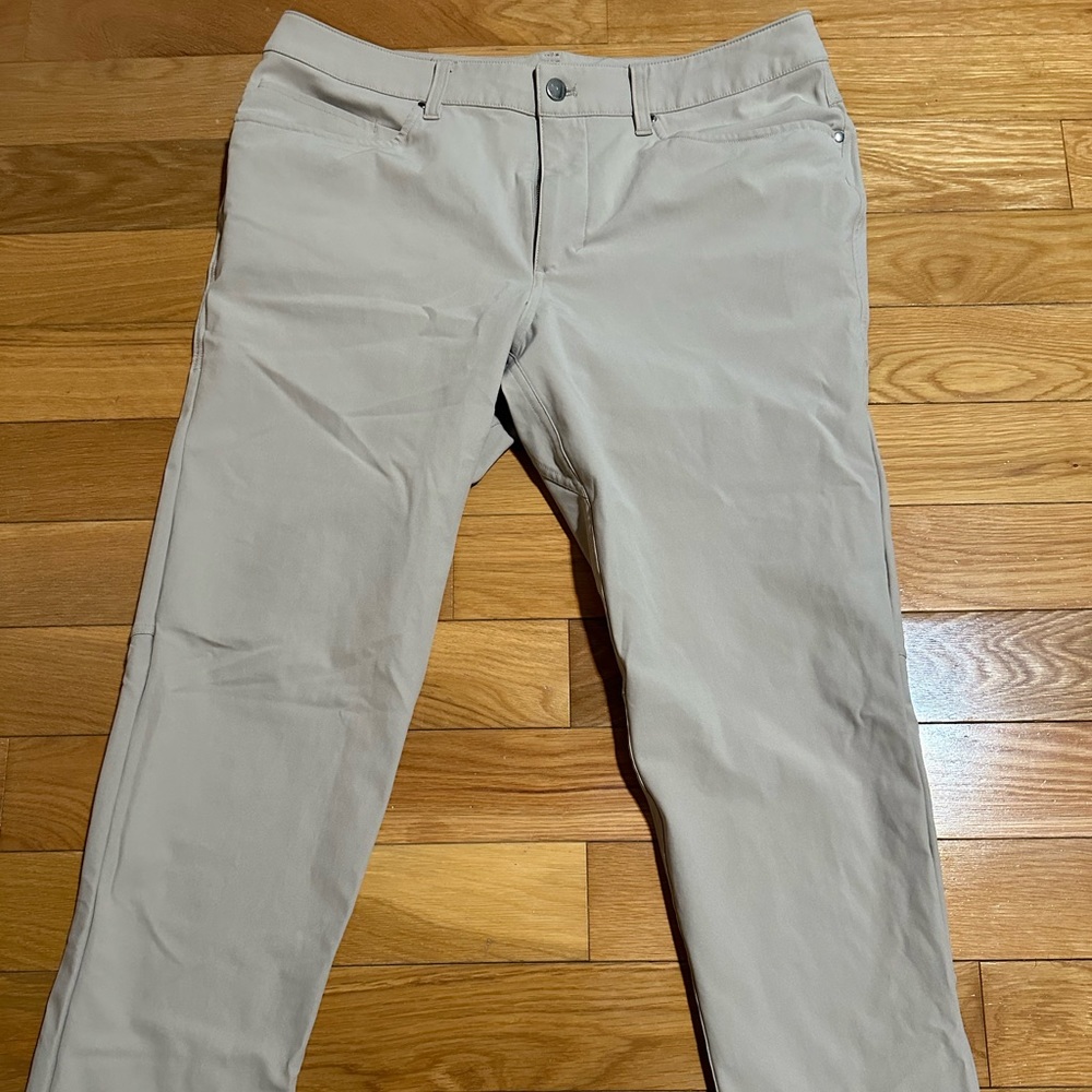 Lululemon ABC Khaki